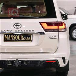 تۆیۆتا لاند کروزەر